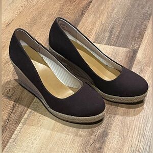 Women’s  Black Wedge Shoes Size 8